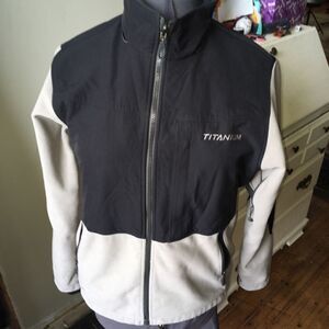 Columbia Titanium jacket with side zippers